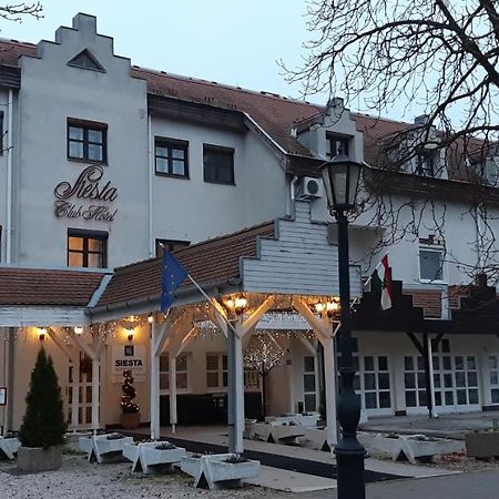 Siesta Club Apartman Harkány Exterior photo
