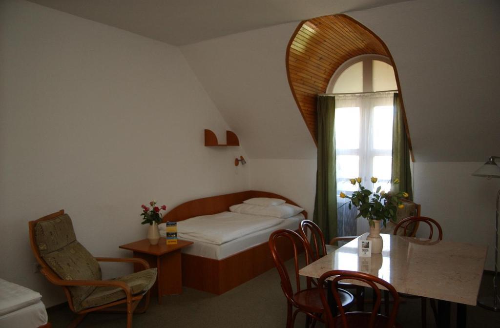 Siesta Club Apartman Harkány Room photo
